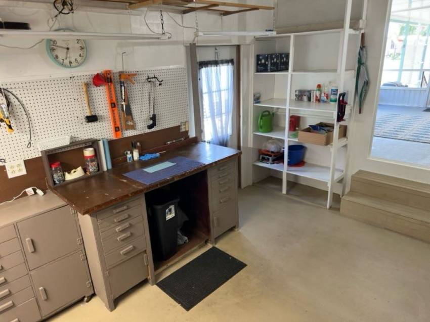 341 Sioux Drive a Winter Haven, FL Mobile or Manufactured Home for Sale
